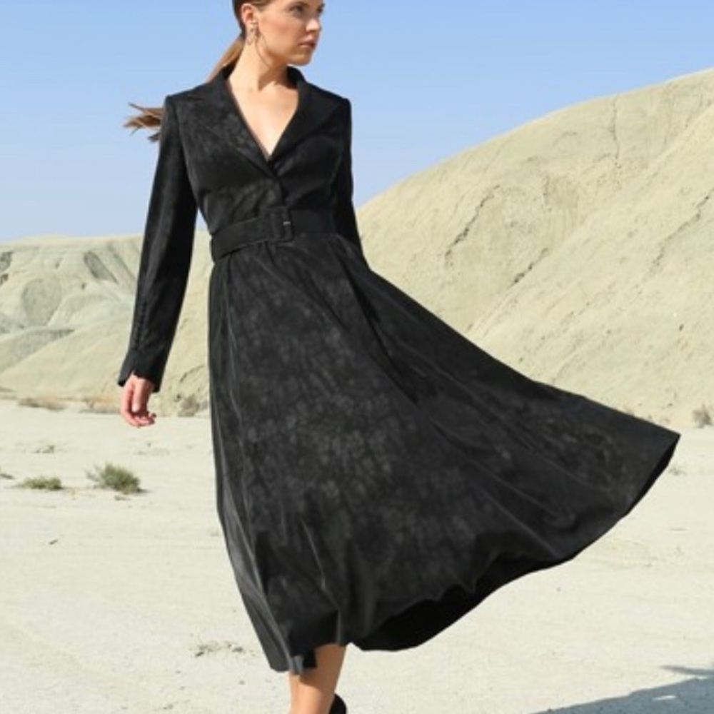 Stunning custom trench coat size 42 (L)